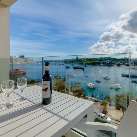 Superlative Apartment With Valletta And Harbour Views Sliema Buitenkant foto