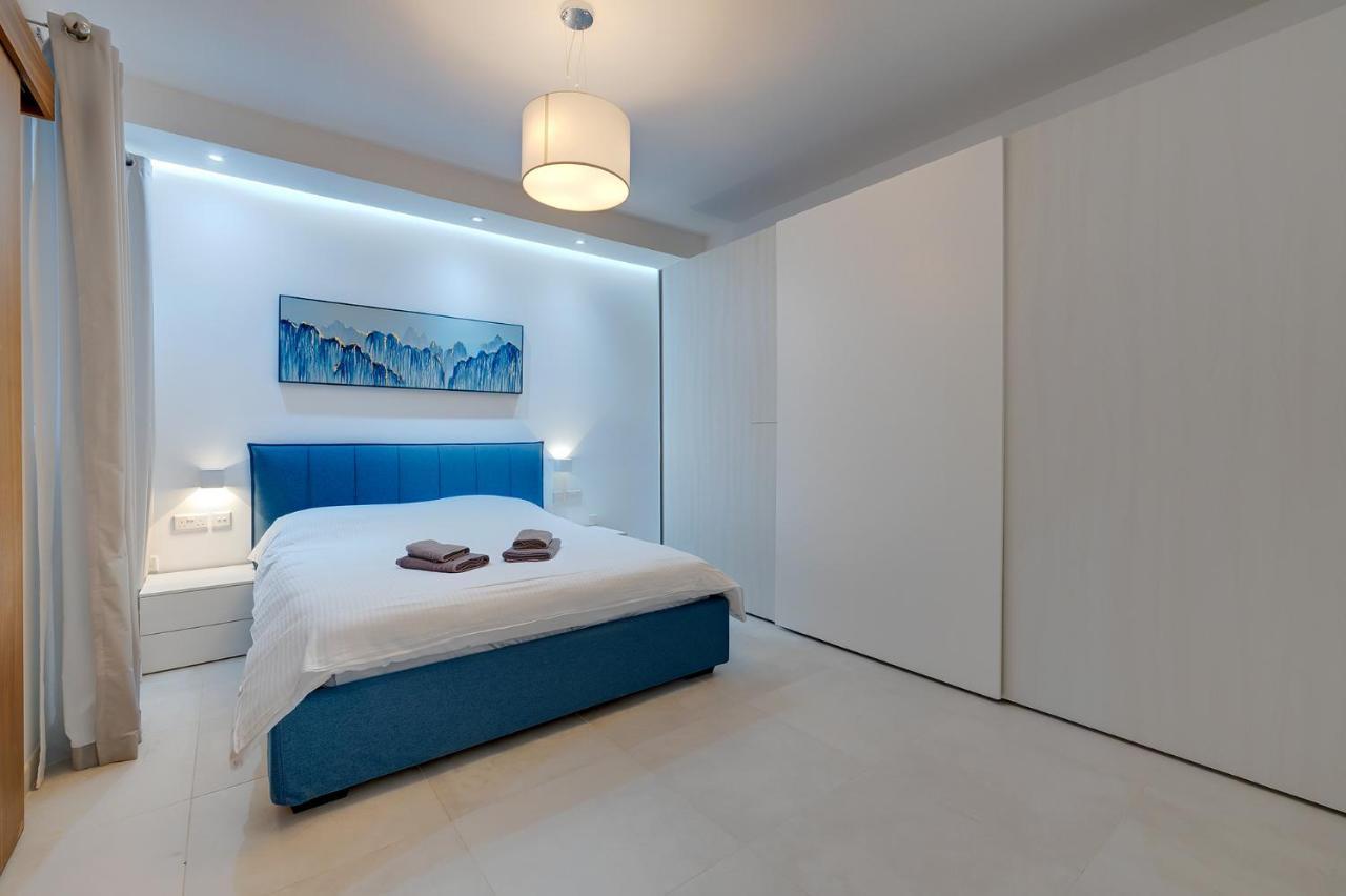 Superlative Apartment With Valletta And Harbour Views Sliema Buitenkant foto