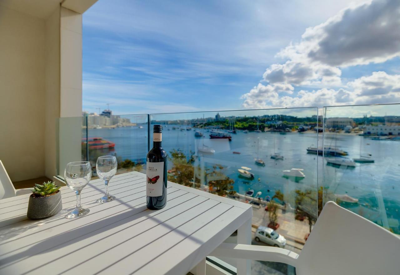 Superlative Apartment With Valletta And Harbour Views Sliema Buitenkant foto