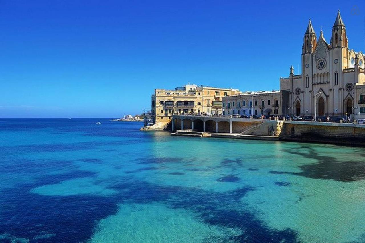 Superlative Apartment With Valletta And Harbour Views Sliema Buitenkant foto