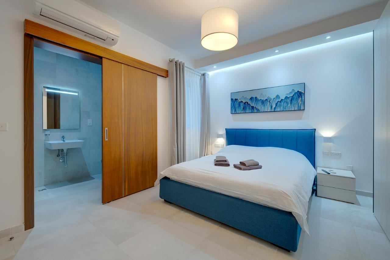 Superlative Apartment With Valletta And Harbour Views Sliema Buitenkant foto